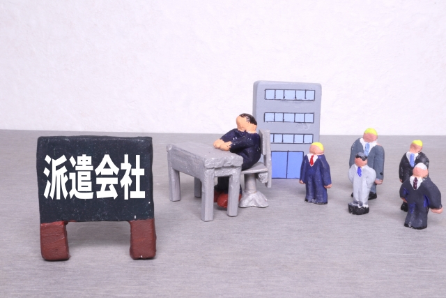 人材派遣の管理方法とは？派遣先企業が対応すべき管理項目と効率化の解決策を解説